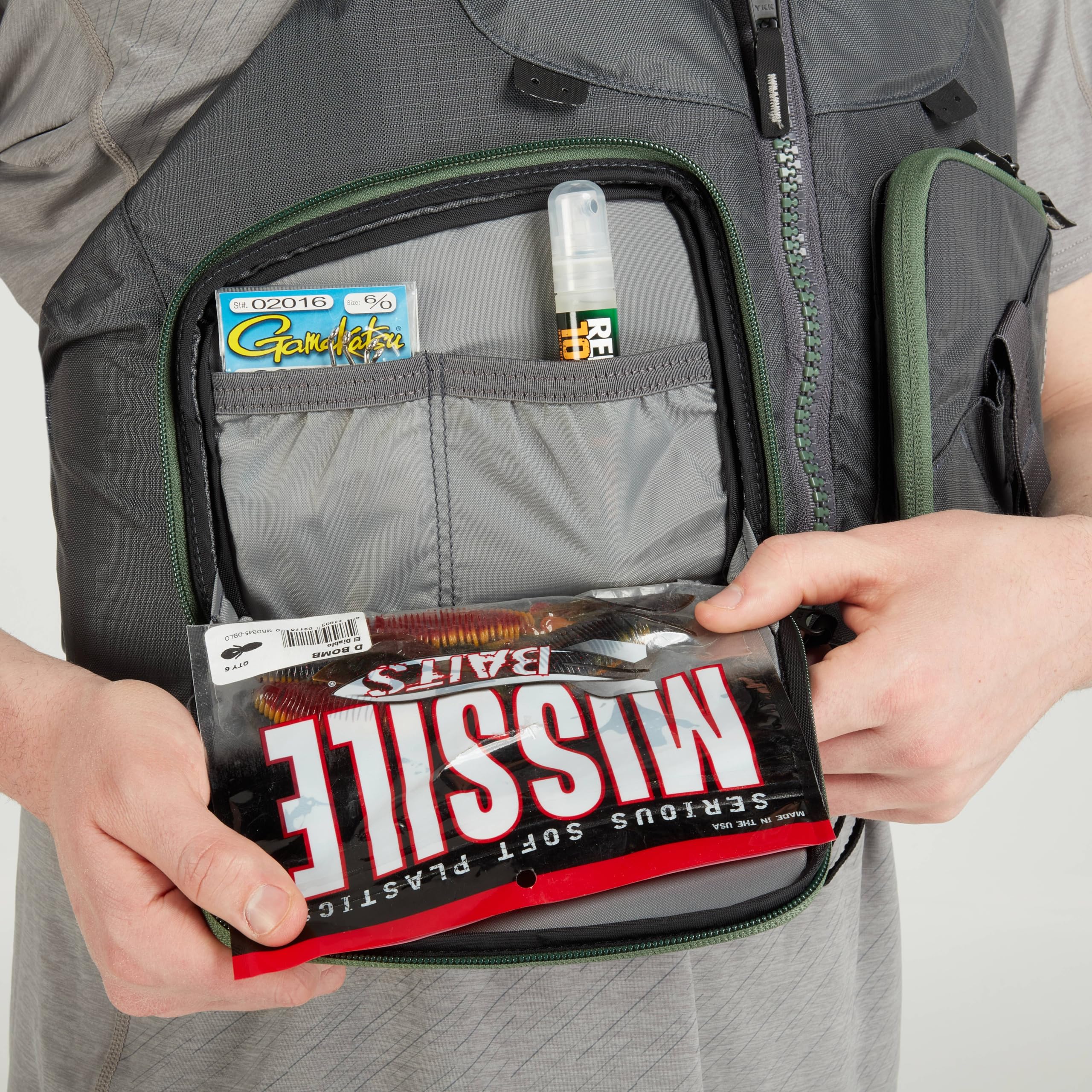 NRS Chinook Fishing Life Jacket for Fishing | Adult USCG Type III PFD | Mesh Back Front Zip Vest with Pockets for Rafting, Kayaking, Paddling - Image 5